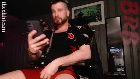 Snapshot of theehhteam chatting on February 14, 8:48 pm H online show from February 14, 8:48 pm