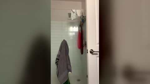 king capo thee online show from May 20, 8:15 pm