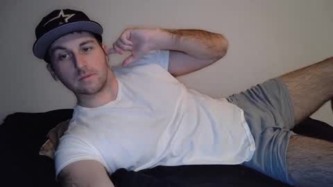 Snapshot of theetwohander chatting on February 25, 1:52 am Theetwohander online show from February 25, 1:52 am