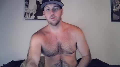 Snapshot of theetwohander chatting on September 12, 2:35 am Theetwohander online show from September 12, 2:35 am