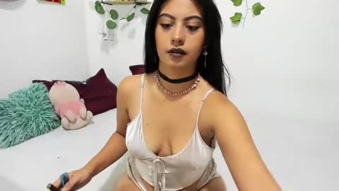 Snapshot of thefenix_jyk chatting on February 20, 3:23 am Ariamapola88 online show from February 20, 3:23 am
