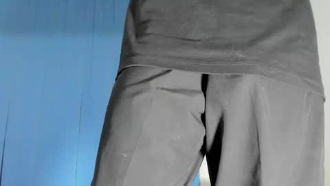 independent Model online show from October 30, 12:33 am