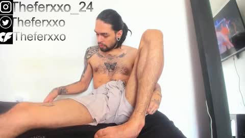 independent Model online show from December 15, 9:00 pm