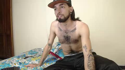independent Model online show from February 6, 10:00 pm