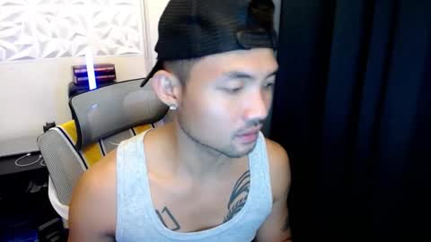 Snapshot of thefriskyasian chatting on September 11, 6:42 pm Jaycee online show from September 11, 6:42 pm