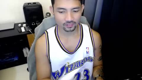 Snapshot of thefriskyasian chatting on September 19, 5:27 pm Jaycee online show from September 19, 5:27 pm