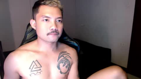 Snapshot of thefriskyasian chatting on January 14, 8:04 pm Jaycee online show from January 14, 8:04 pm