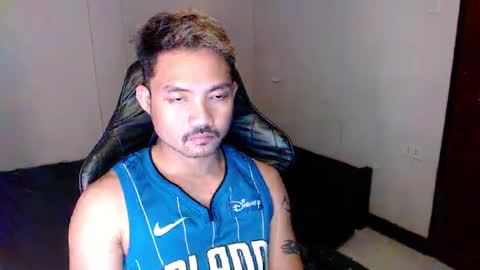 Snapshot of thefriskyasian chatting on January 26, 2:24 am Jaycee online show from January 26, 2:24 am