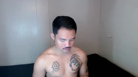 Snapshot of thefriskyasian chatting on December 20, 4:46 pm Jaycee online show from December 20, 4:46 pm