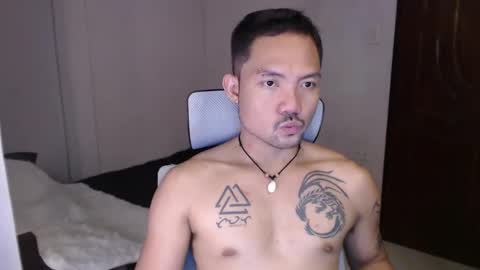 Snapshot of thefriskyasian chatting on December 2, 3:31 pm Jaycee online show from December 2, 3:31 pm