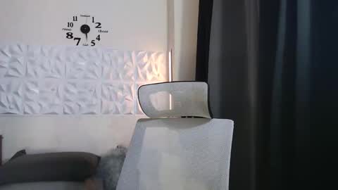 Snapshot of thefriskyasian chatting on December 16, 12:38 pm Jaycee online show from December 16, 12:38 pm