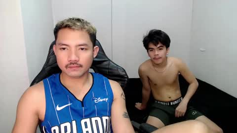 Snapshot of thefriskyasian chatting on February 16, 9:15 am Jaycee online show from February 16, 9:15 am