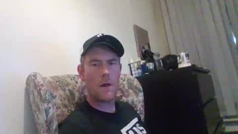 Snapshot of thegingerjim chatting on September 19, 12:26 am thegingerjim online show from September 19, 12:26 am