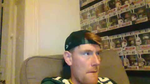 Snapshot of thegingerjim chatting on October 22, 12:14 am thegingerjim online show from October 22, 12:14 am