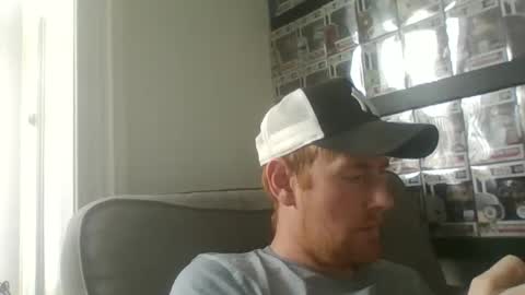 Snapshot of thegingerjim chatting on September 29, 1:43 pm thegingerjim online show from September 29, 1:43 pm
