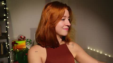 Snapshot of thegingerp chatting on December 24, 1:16 am Streaming mostly at online show from December 24, 1:16 am
