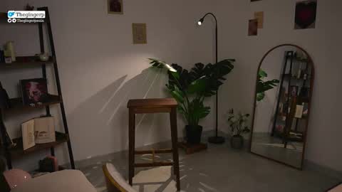   Streaming mostly at    online show from October 16, 11:14 pm