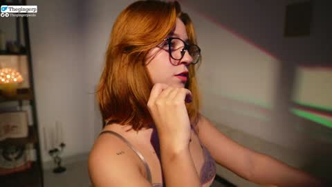 Snapshot of thegingerp chatting on January 15, 9:51 pm Streaming mostly at online show from January 15, 9:51 pm