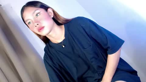 laisa online show from December 1, 9:18 am