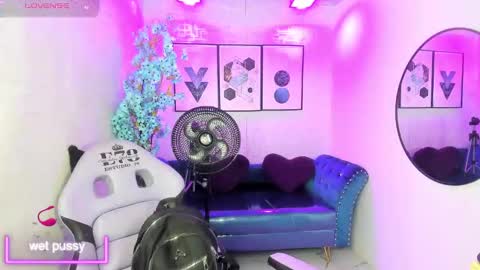 Theia  online show from October 6, 12:34 pm