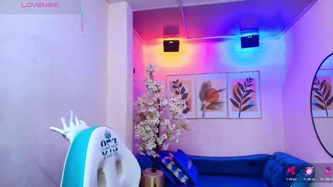 Theia  online show from October 22, 12:40 pm