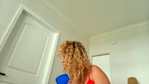 Lily Marie online show from March 3, 8:11 pm