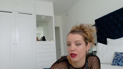 Lily Marie online show from October 20, 8:03 pm