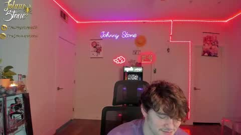 Snapshot of thejohnnystone chatting on February 22, 1:11 am Johnny Stone online show from February 22, 1:11 am