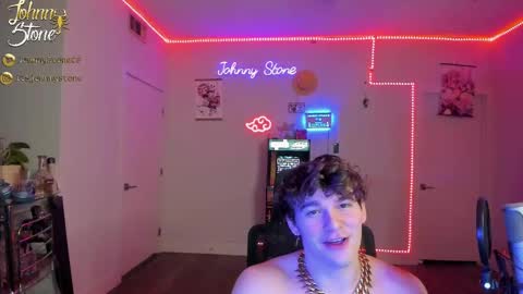 Snapshot of thejohnnystone chatting on February 14, 4:15 am Johnny Stone online show from February 14, 4:15 am
