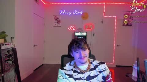 Snapshot of thejohnnystone chatting on January 10, 1:21 am Johnny Stone online show from January 10, 1:21 am