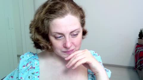 Ella online show from January 5, 11:04 am
