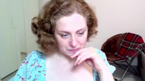 Ella online show from January 31, 9:48 pm