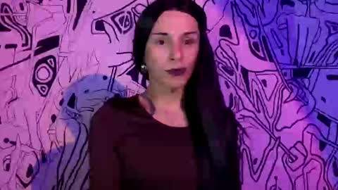 Snapshot of thematryoshka chatting on January 9, 12:25 am Lucy Lucy online show from January 9, 12:25 am