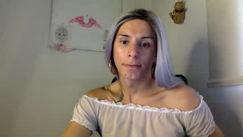 Snapshot of thematryoshka chatting on January 2, 8:02 pm Lucy Lucy online show from January 2, 8:02 pm