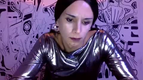 Snapshot of thematryoshka chatting on January 12, 6:17 am Lucy Lucy online show from January 12, 6:17 am