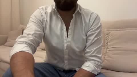 Snapshot of themonarchgoat chatting on January 26, 5:34 pm TheMonarchGoat online show from January 26, 5:34 pm