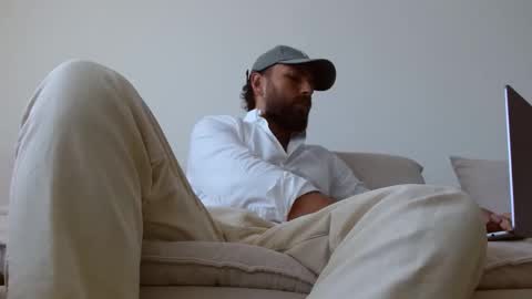 TheMonarchGoat online show from November 22, 11:08 am