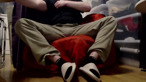 Teez online show from April 3, 5:53 pm