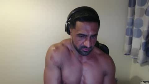 TheMuscleFactory online show from October 4, 6:17 pm