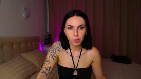 Snapshot of thenameless_ chatting on September 19, 6:33 pm thenameless_ online show from September 19, 6:33 pm