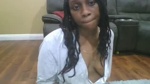 Snapshot of thenaturalgoddess chatting on February 11, 6:40 am TheNaturalGoddess online show from February 11, 6:40 am