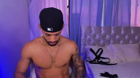 theo_sky1 online show from September 29, 9:14 pm