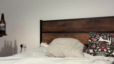 theoneforyou90 online show from April 2, 11:55 pm