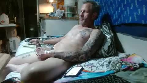Snapshot of theoneyouwant2fuck chatting on February 2, 11:29 am theoneyouwanttwofuck online show from February 2, 11:29 am
