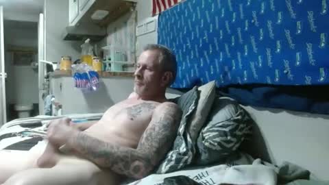 Snapshot of theoneyouwant2fuck chatting on January 27, 3:26 am theoneyouwanttwofuck online show from January 27, 3:26 am