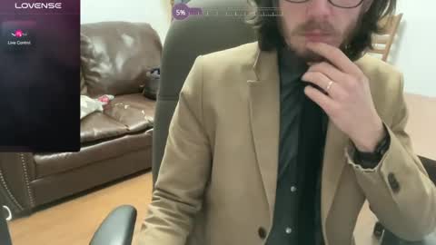 Snapshot of theotherfrancobro chatting on February 6, 2:33 am BuellerBueller online show from February 6, 2:33 am
