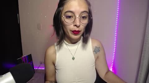 Snapshot of thepowerpuffgirl_99 chatting on January 4, 11:43 am Amy online show from January 4, 11:43 am