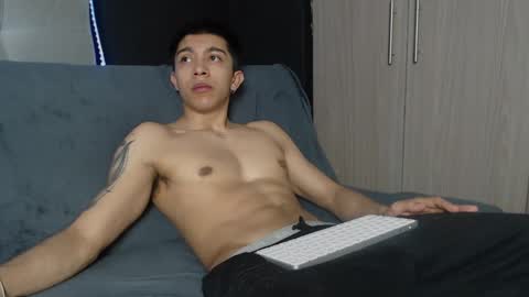 thesaint_xxx online show from October 22, 6:16 am