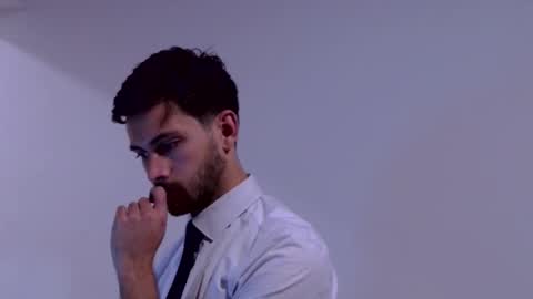 The Waiter online show from November 26, 5:53 pm