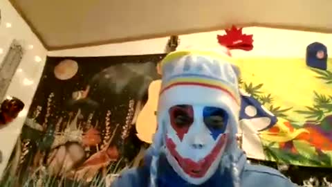 Snapshot of theycallmemellowthebreeze chatting on December 7, 7:38 pm mellow online show from December 7, 7:38 pm